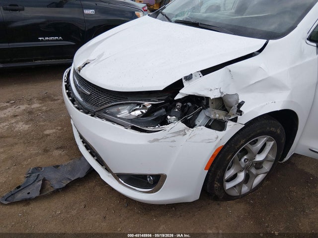 Chrysler Pacifica Touring L Plus