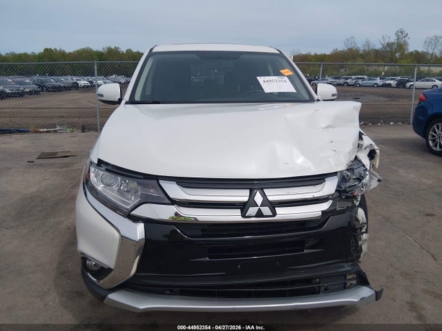 Mitsubishi Outlander Se