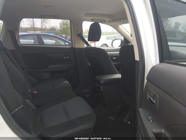 Mitsubishi Outlander Se