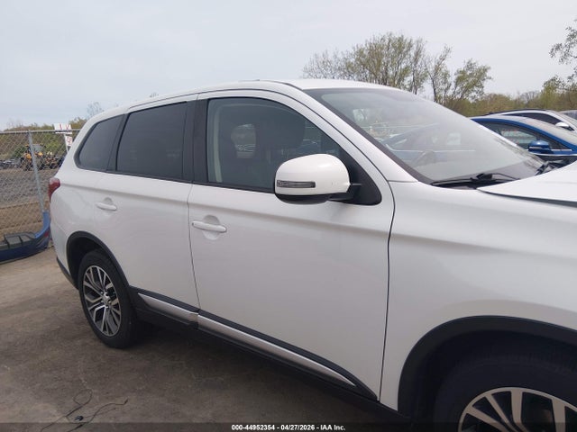 Mitsubishi Outlander Se