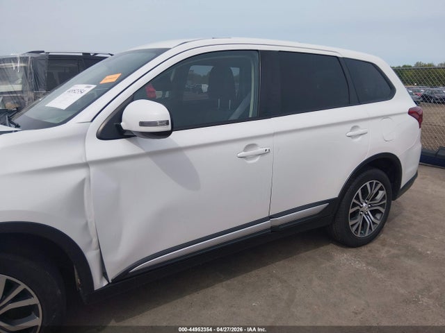 Mitsubishi Outlander Se