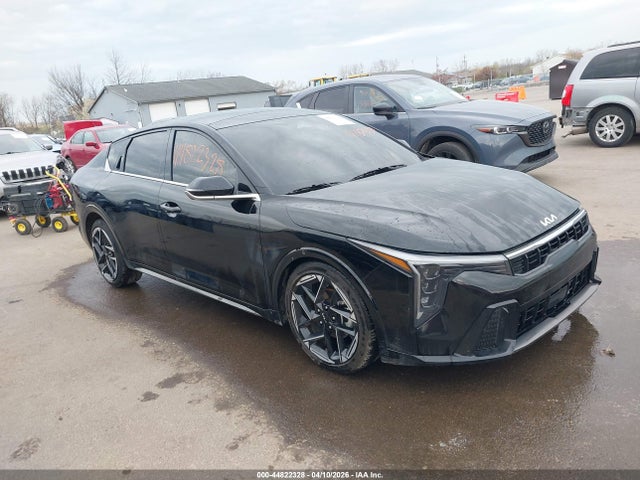 Salvage Kia K4 Image