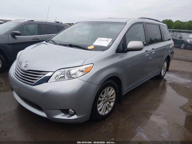 Toyota Sienna Xle V6