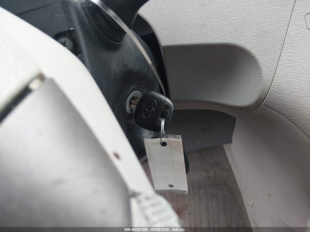 Toyota Sienna Xle V6