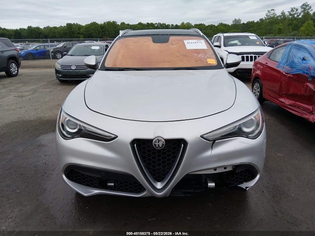 Alfa Romeo Stelvio Awd