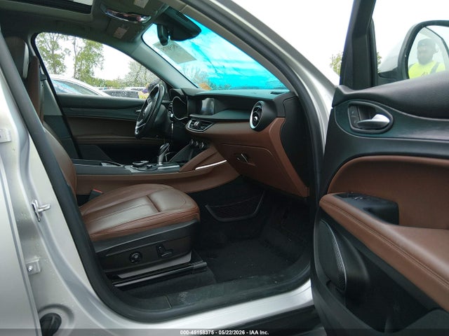 Alfa Romeo Stelvio Awd