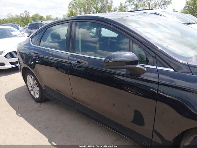 Ford Fusion Hybrid Se