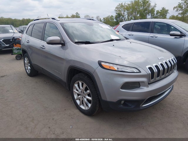 Salvage Jeep Cherokee Image