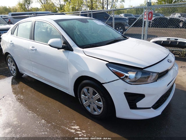Salvage Kia Rio Image