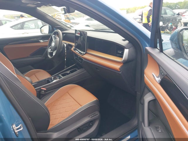 Volkswagen Tiguan 2.0t Sel R-line