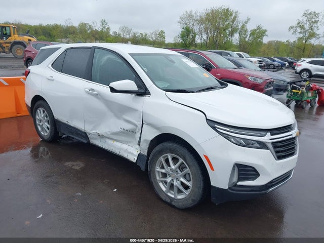 Salvage Chevrolet Equinox Image