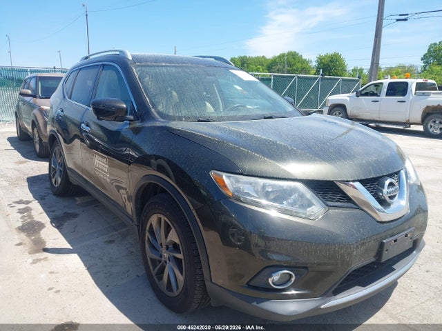 Salvage Nissan Rogue Image