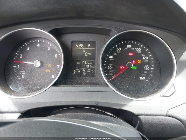Volkswagen Jetta 1.4t S