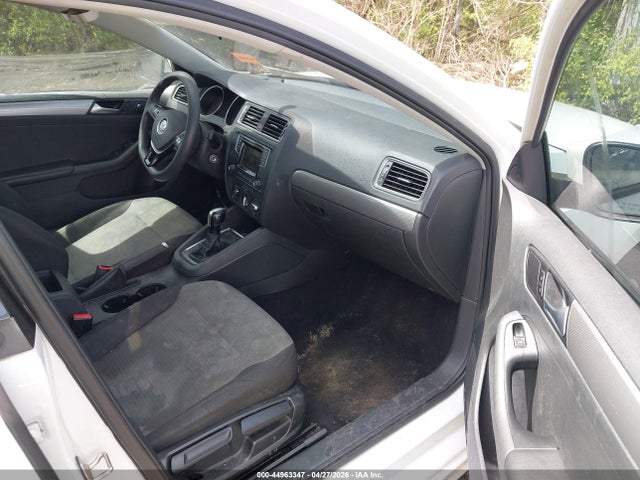 Volkswagen Jetta 1.4t S