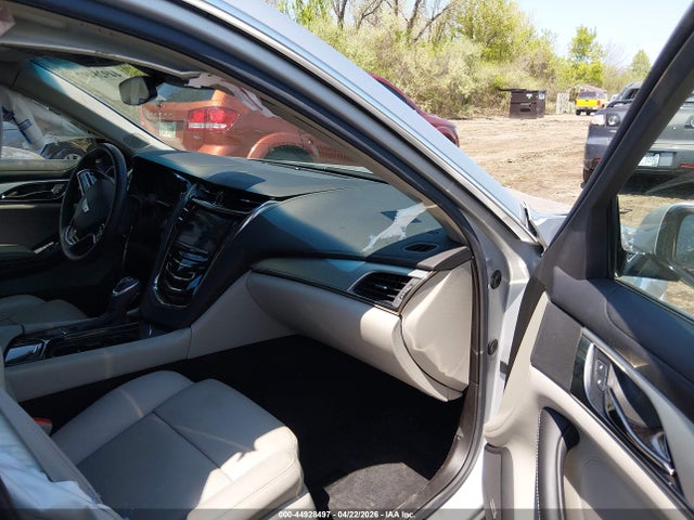 Cadillac CTS Luxury