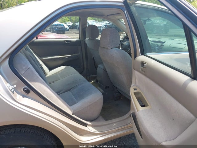 Toyota Camry Le