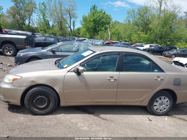 Toyota Camry Le