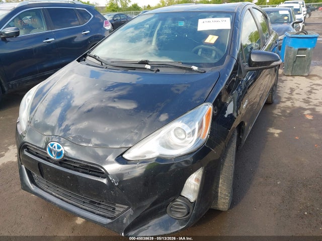 Toyota Prius c Two
