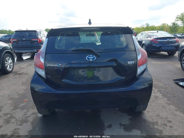Toyota Prius c Two