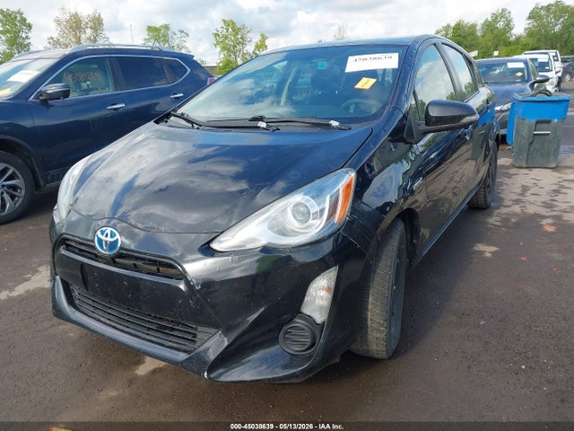 Toyota Prius c Two
