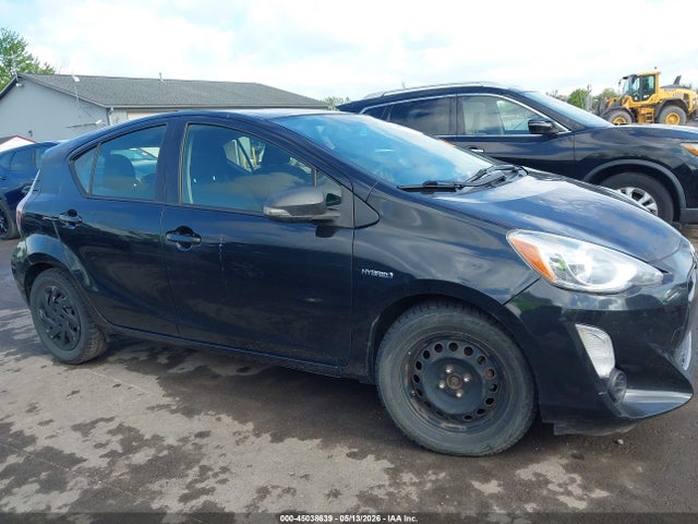 Toyota Prius c Two