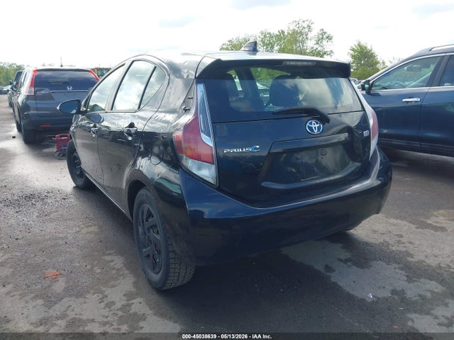 Toyota Prius c Two