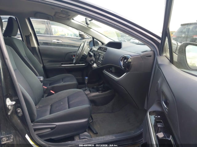 Toyota Prius c Two