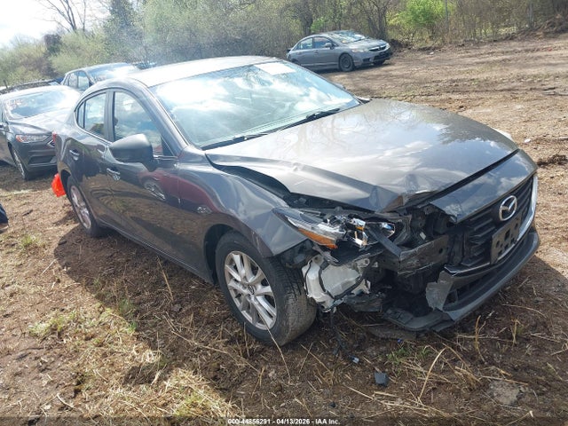 Salvage Mazda Mazda3 Image