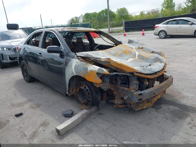 Salvage Toyota Camry Image