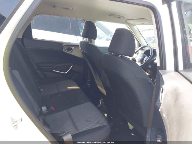 Kia Soul Lx