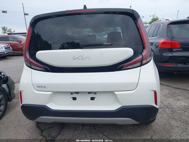 Kia Soul Lx