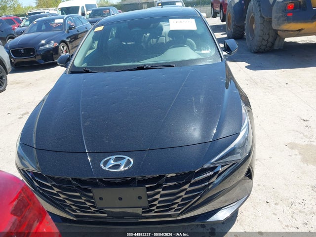 Hyundai ELANTRA Sel