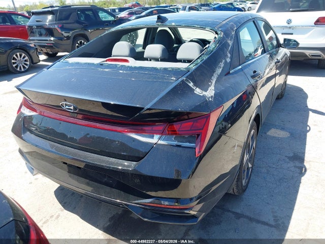 Hyundai ELANTRA Sel