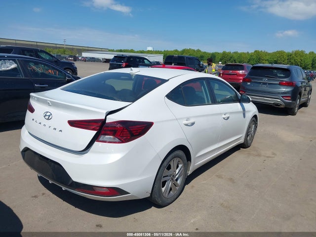 Hyundai ELANTRA Sel