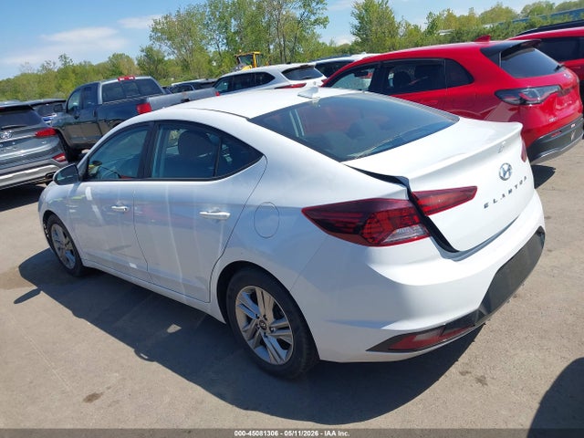 Hyundai ELANTRA Sel
