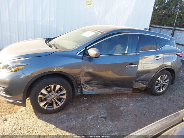 Nissan Murano S