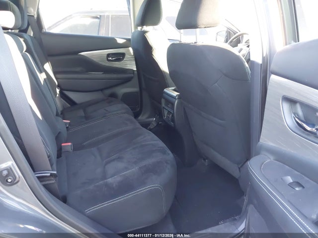 Nissan Murano S