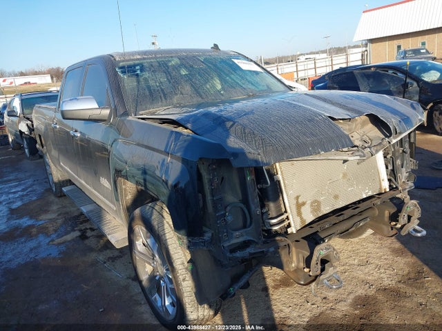 Salvage Chevrolet Silverado 1500 Image