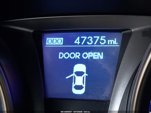 Hyundai Genesis 3.8 Track