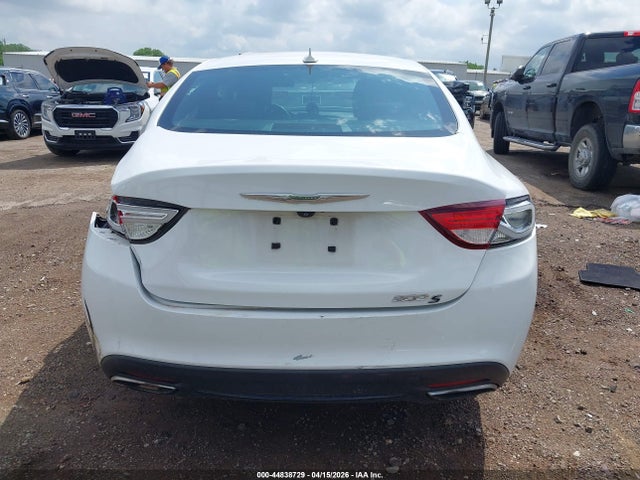 Chrysler 200 S