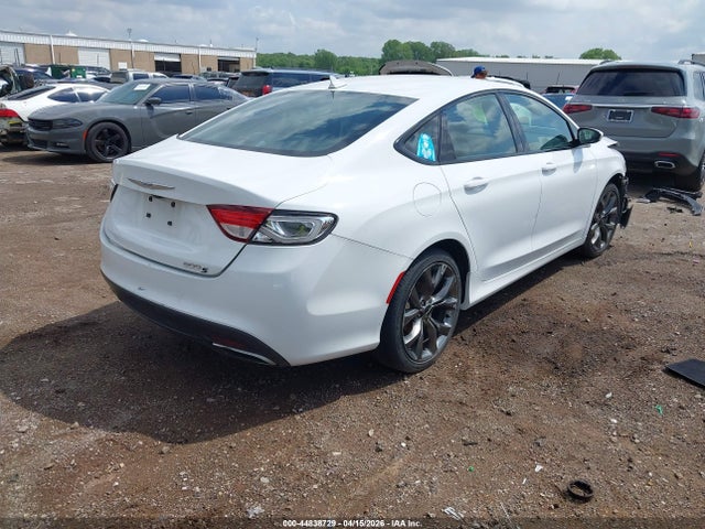 Chrysler 200 S