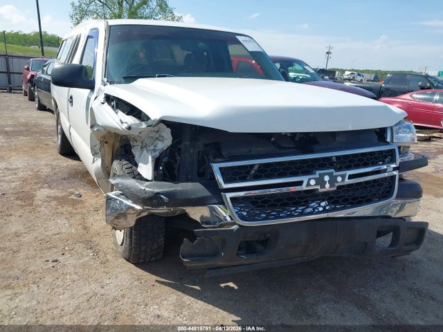 Salvage Chevrolet Silverado 1500 Image
