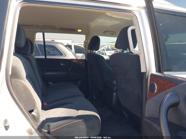 Nissan Armada Sv