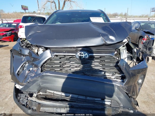 Toyota RAV4 Xle Premium