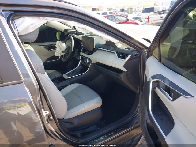 Toyota RAV4 Xle Premium