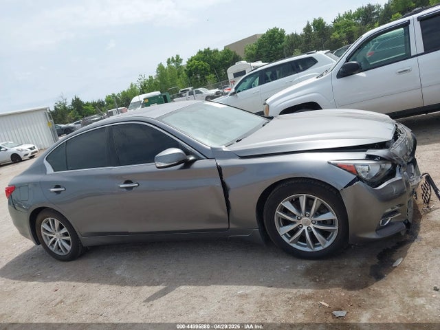 INFINITI Q50 3.0t Premium