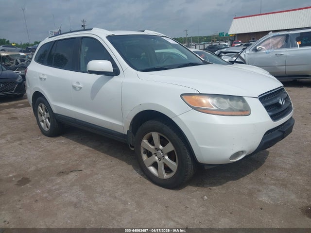 Salvage Hyundai SANTA FE Image