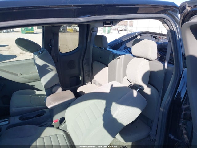 Nissan Frontier Xe