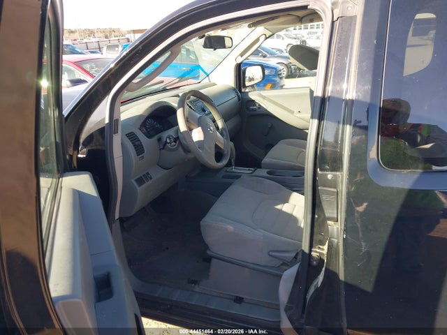 Nissan Frontier Xe