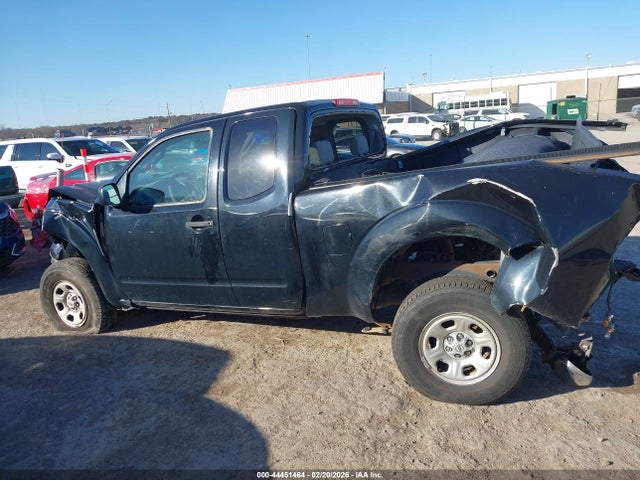 Nissan Frontier Xe